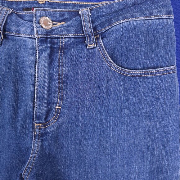 Lee Womens Classic Fit Short Petite Jeans - Picture 2 of 8